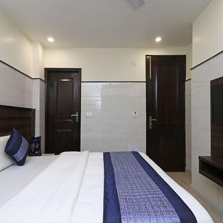 Hotel Usa Нью-Делі Екстер'єр фото